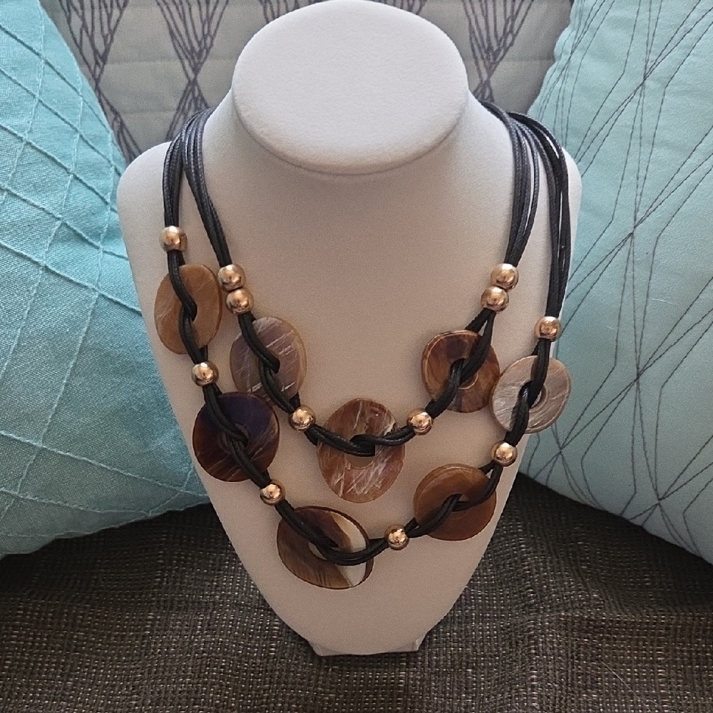 Chic Multi-Strand Necklace with Gold and Brown Accents